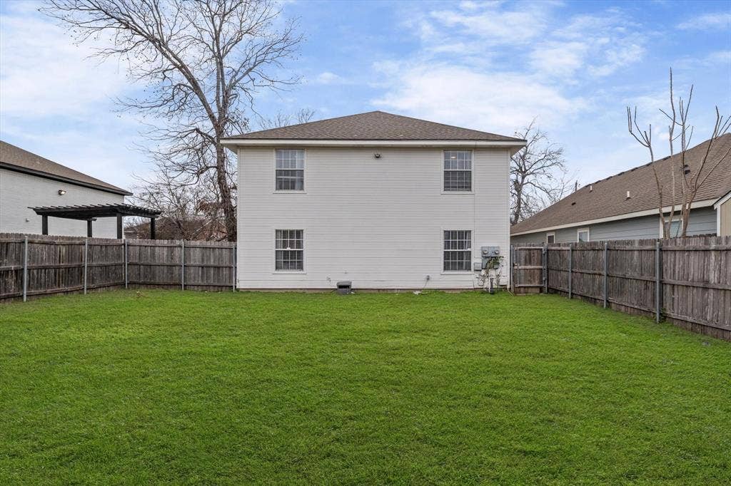 1301 Wood Avenue, #A & B, Waco, TX 76706 1301 Wood Avenue, #A & B, Waco, TX 76706