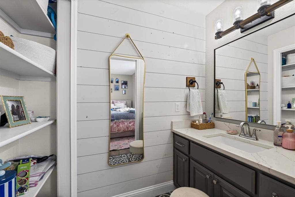 1301 Wood Avenue, #A & B, Waco, TX 76706 1301 Wood Avenue, #A & B, Waco, TX 76706