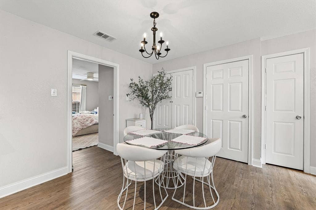 1301 Wood Avenue, #A & B, Waco, TX 76706 1301 Wood Avenue, #A & B, Waco, TX 76706