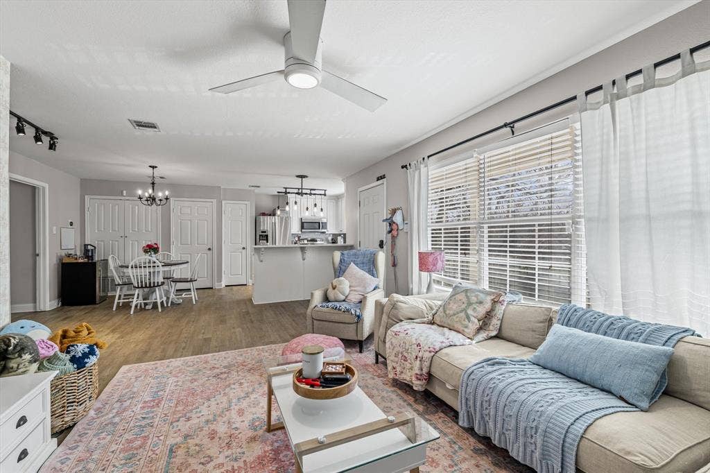 1301 Wood Avenue, #A & B, Waco, TX 76706 1301 Wood Avenue, #A & B, Waco, TX 76706