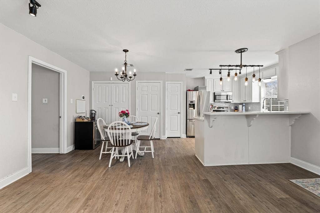 1301 Wood Avenue, #A & B, Waco, TX 76706 1301 Wood Avenue, #A & B, Waco, TX 76706