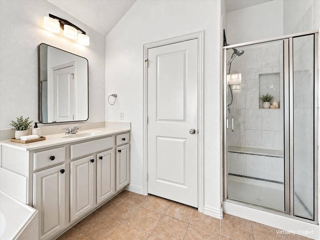 10880 Sedalia Drive, McKinney, TX 75072 10880 Sedalia Drive, McKinney, TX 75072