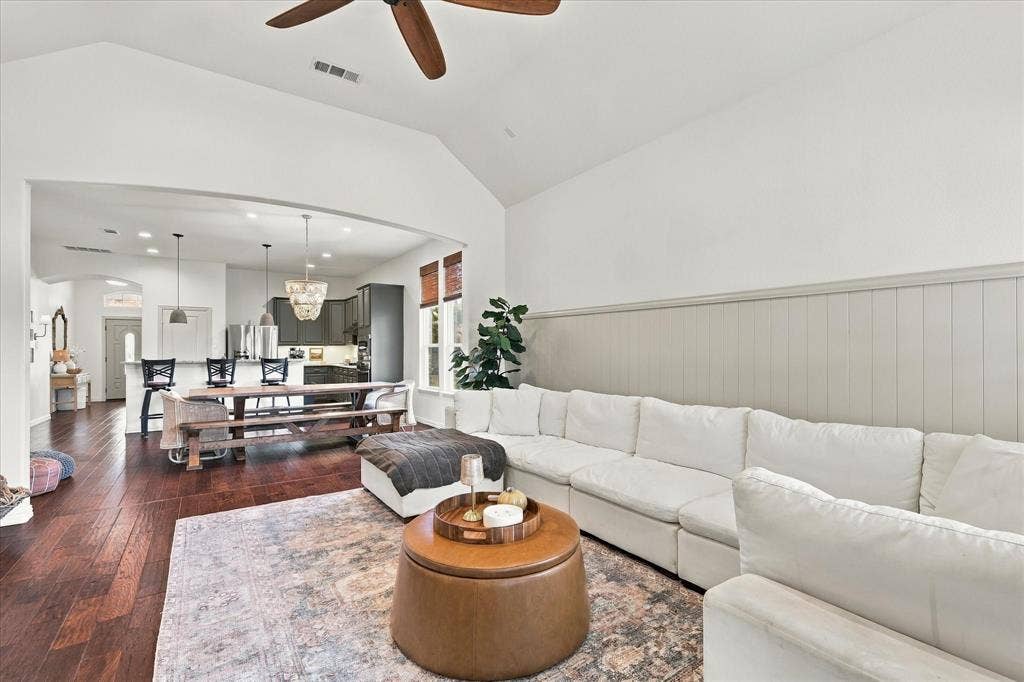 10880 Sedalia Drive, McKinney, TX 75072 10880 Sedalia Drive, McKinney, TX 75072