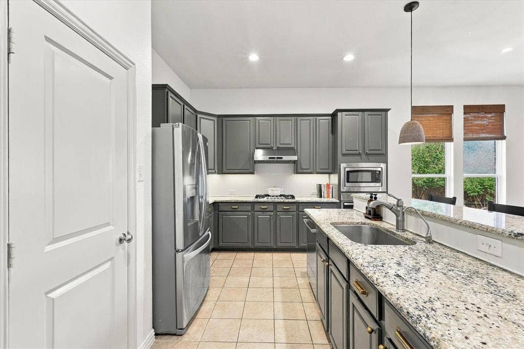 10880 Sedalia Drive, McKinney, TX 75072 10880 Sedalia Drive, McKinney, TX 75072