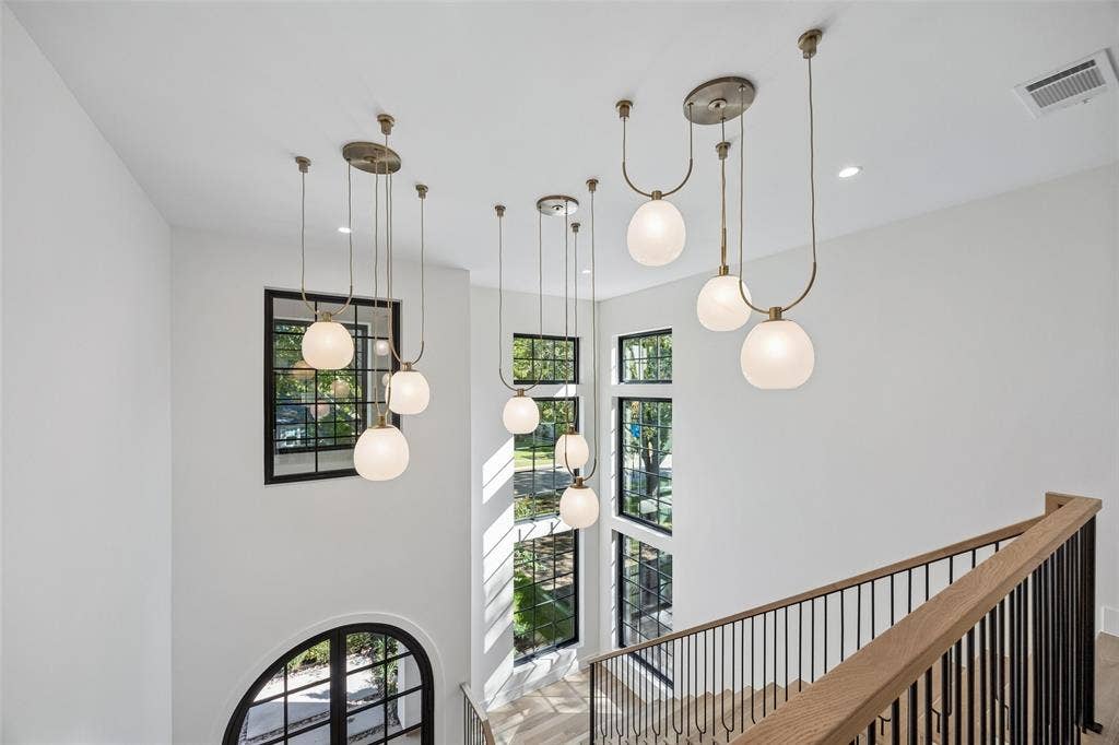 6140 Sudbury Drive, Dallas, TX 75214 6140 Sudbury Drive, Dallas, TX 75214
