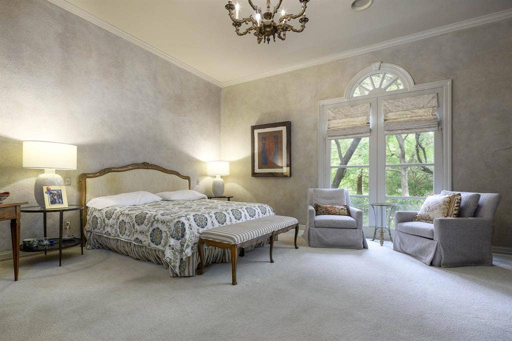 7724 Glen Albens Circle, Dallas, TX 75225