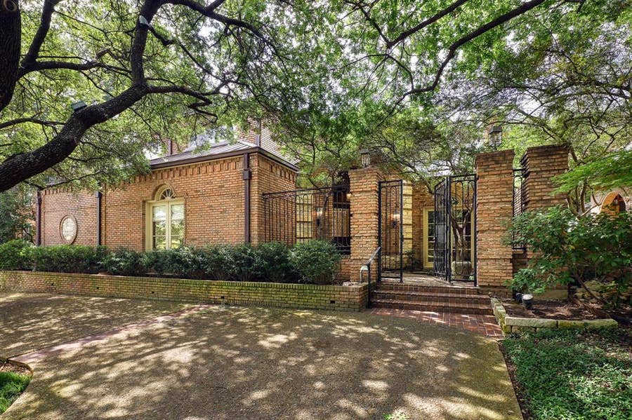 Property photo for 7724 Glen Albens Circle, Dallas, TX