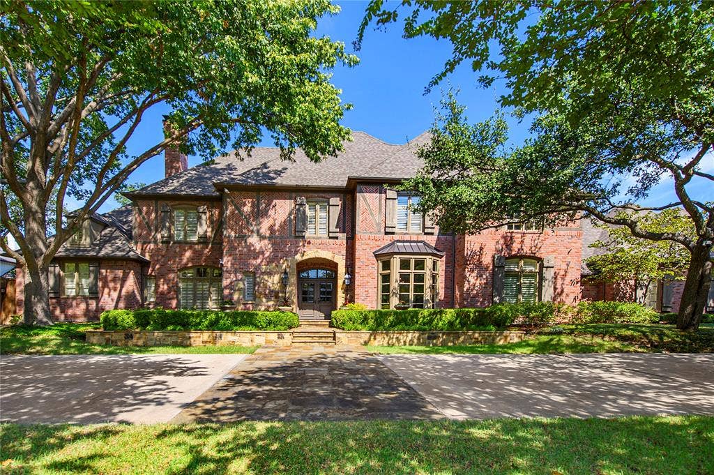 5709 Seville Court, Plano, TX 75093 5709 Seville Court, Plano, TX 75093