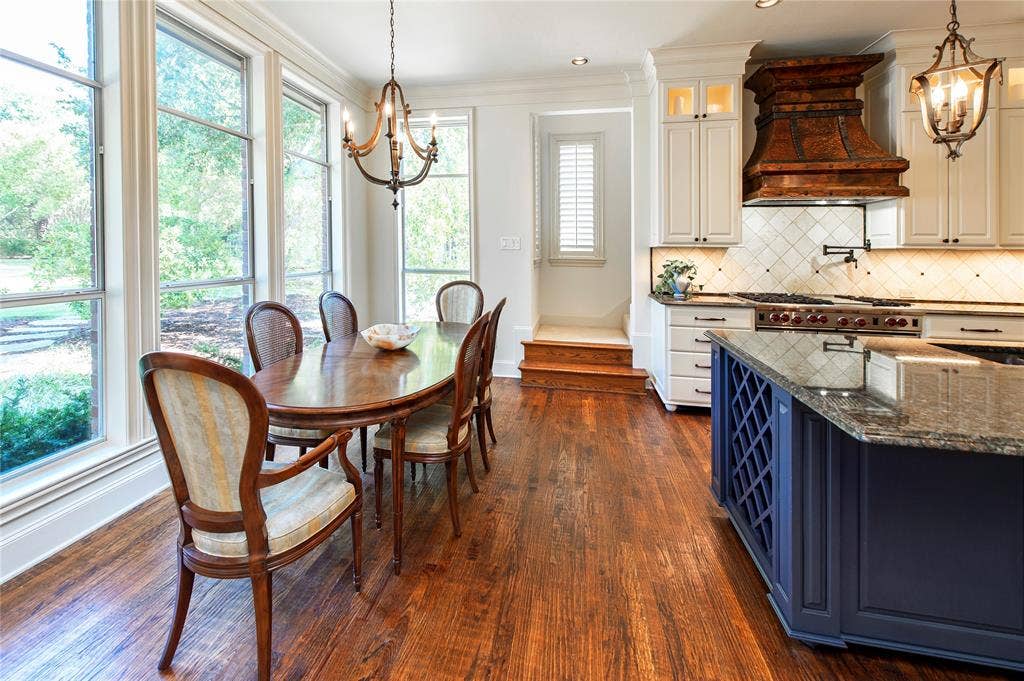 5709 Seville Court, Plano, TX 75093 5709 Seville Court, Plano, TX 75093