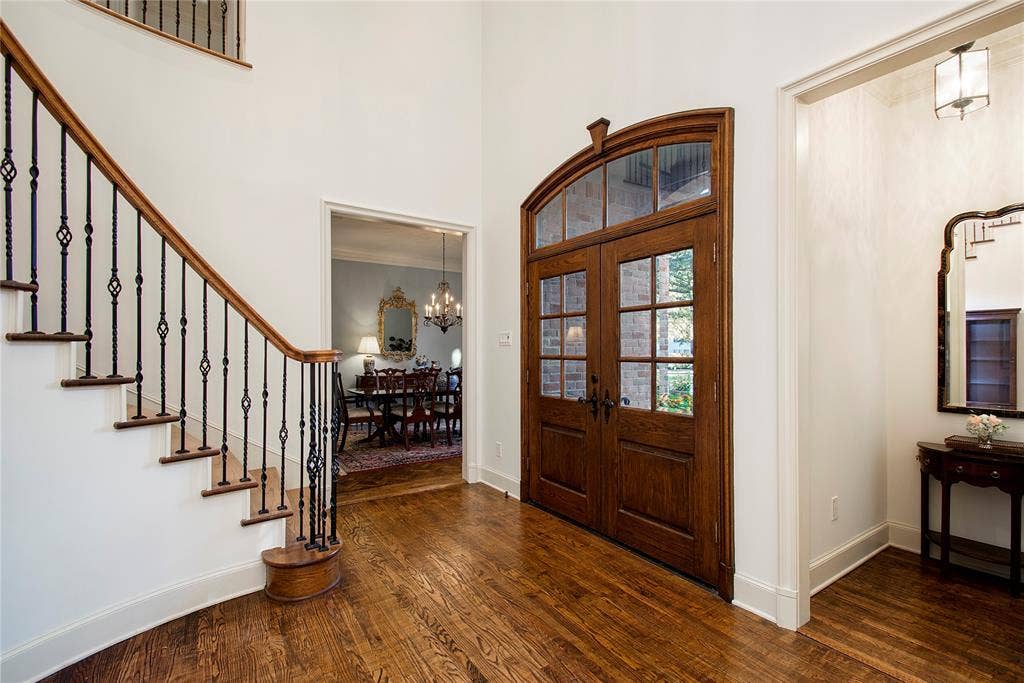 5709 Seville Court, Plano, TX 75093 5709 Seville Court, Plano, TX 75093