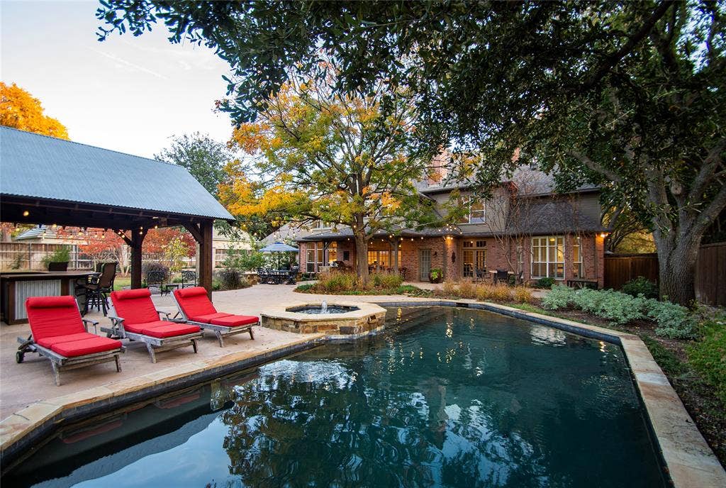 5709 Seville Court, Plano, TX 75093 5709 Seville Court, Plano, TX 75093