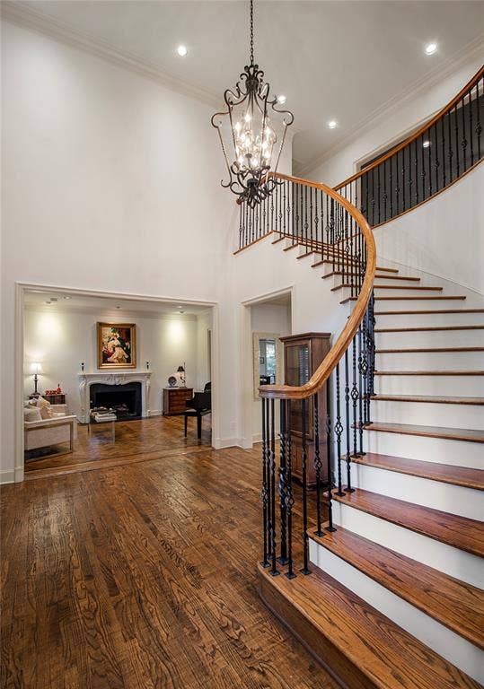 5709 Seville Court, Plano, TX 75093 5709 Seville Court, Plano, TX 75093