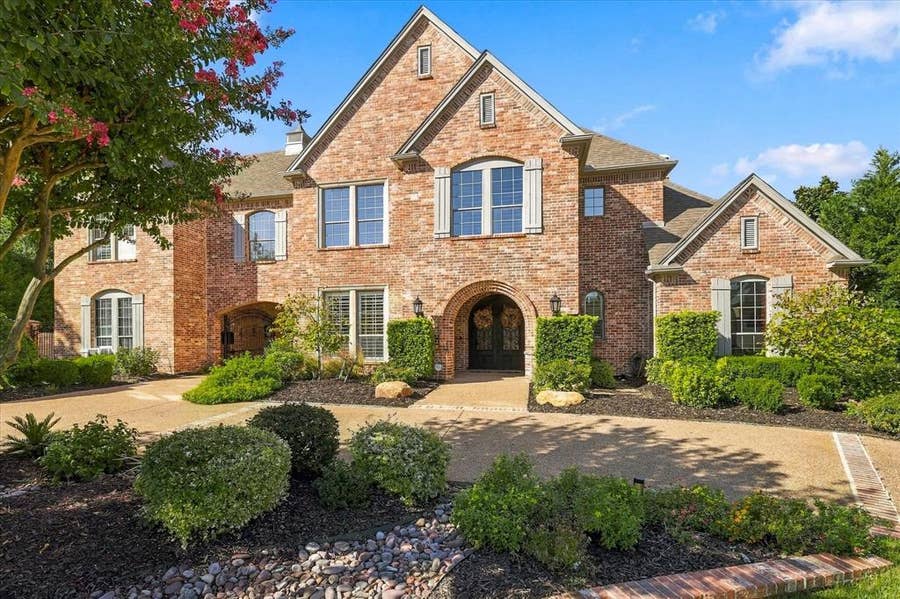 Property photo for 404 Alexandria Circle, Southlake, TX