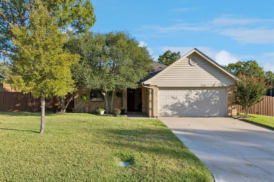 Property photo for 200 Marseille Drive, Hurst, TX