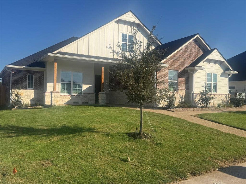 10209 Charmwood Drive, Waco, TX 76712 Brick and stone exterior with siding accents
