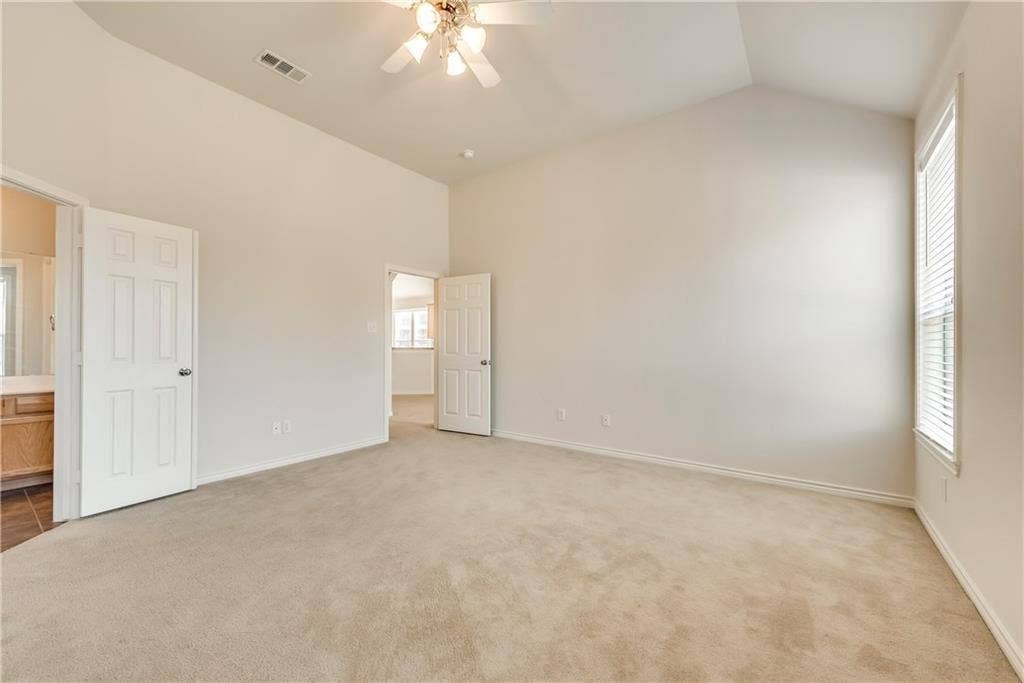 5601 Millers Creek Drive, Denton, TX 76226 5601 Millers Creek Drive, Denton, TX 76226