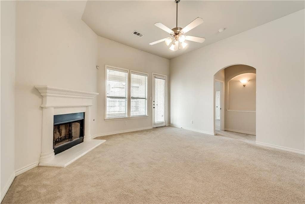5601 Millers Creek Drive, Denton, TX 76226 5601 Millers Creek Drive, Denton, TX 76226