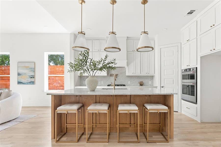 Property photo for 1846 Life Avenue, Dallas, TX