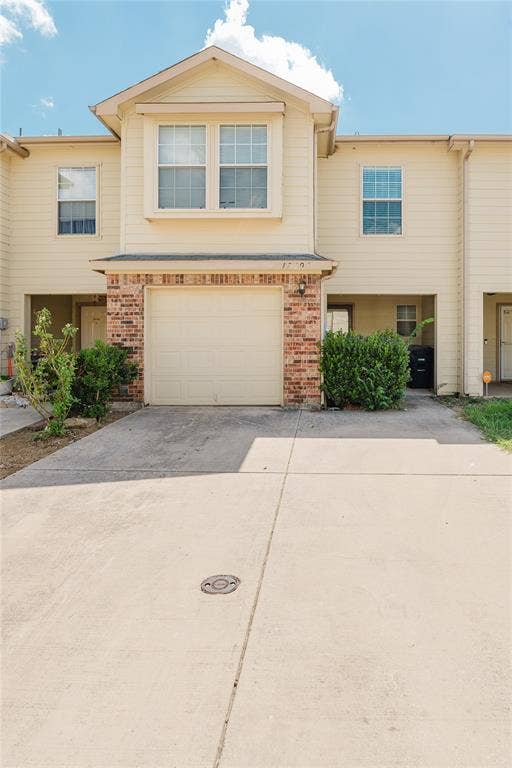 Property photo for 12604 Bay Avenue, Fort Worth, TX