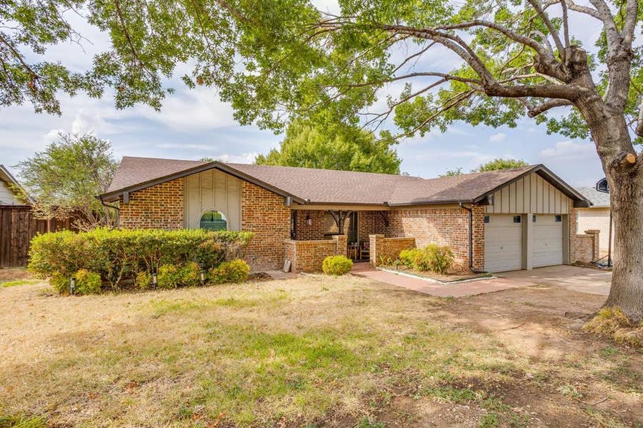 Property photo for 6404 Lavano Drive, Edgecliff Village, TX