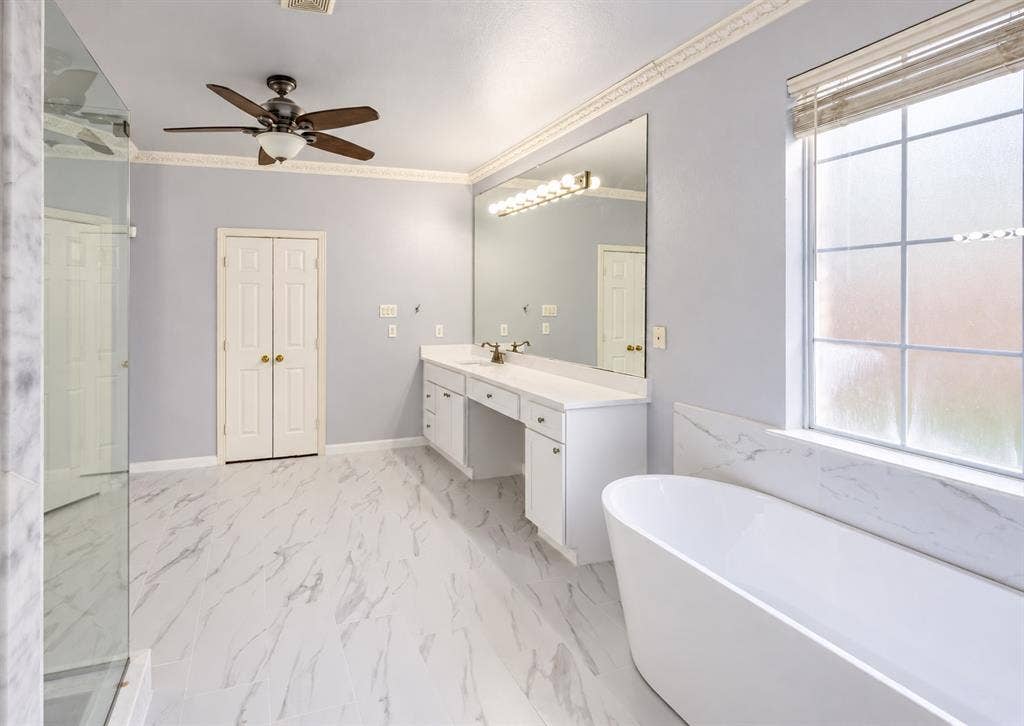 2800 Longtown Drive, Plano, TX 75093 2800 Longtown Drive, Plano, TX 75093