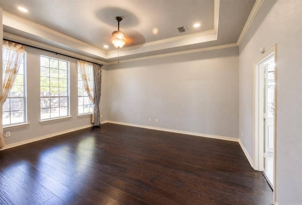 2800 Longtown Drive, Plano, TX 75093 2800 Longtown Drive, Plano, TX 75093