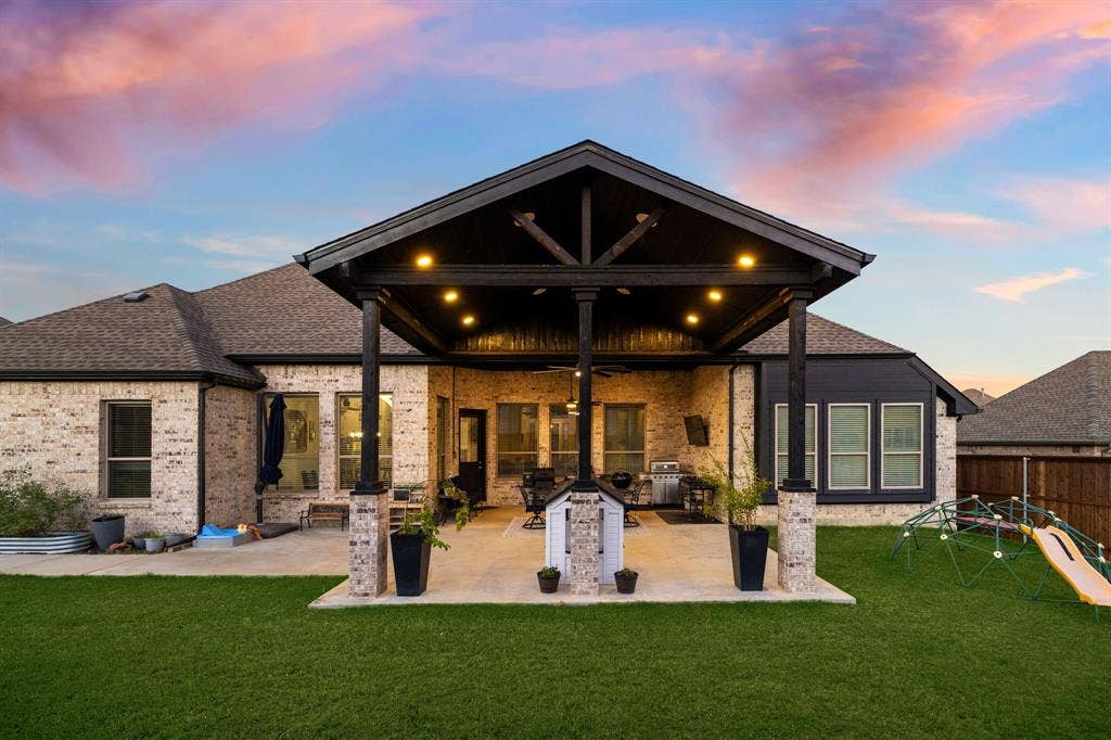 1507 Corrara Drive, McLendon Chisholm, TX 75032