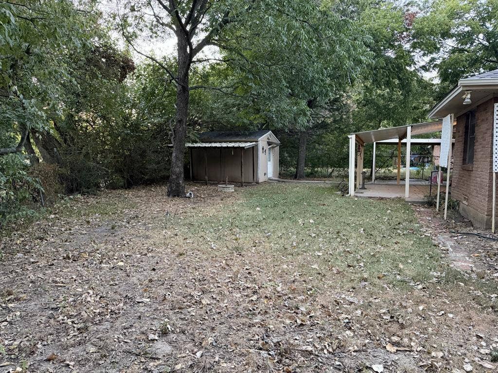 924 Monterey Drive, Denton, TX 76209 924 Monterey Drive, Denton, TX 76209