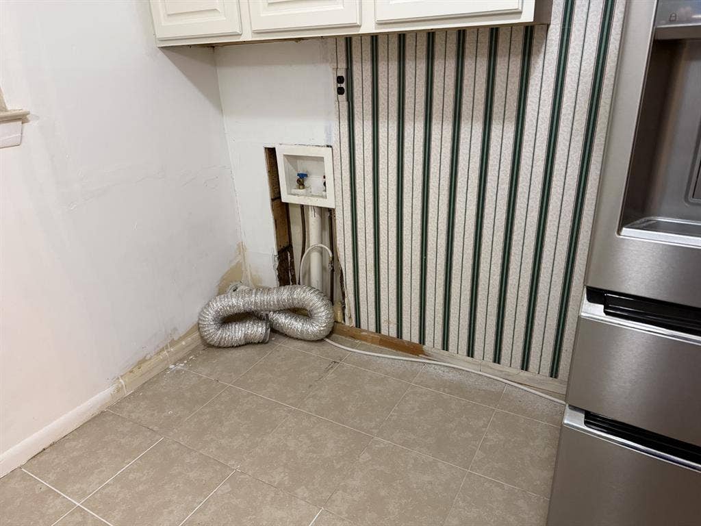 924 Monterey Drive, Denton, TX 76209 924 Monterey Drive, Denton, TX 76209