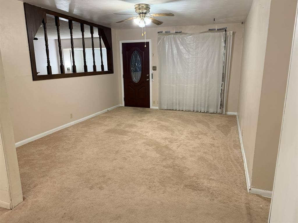 924 Monterey Drive, Denton, TX 76209 924 Monterey Drive, Denton, TX 76209