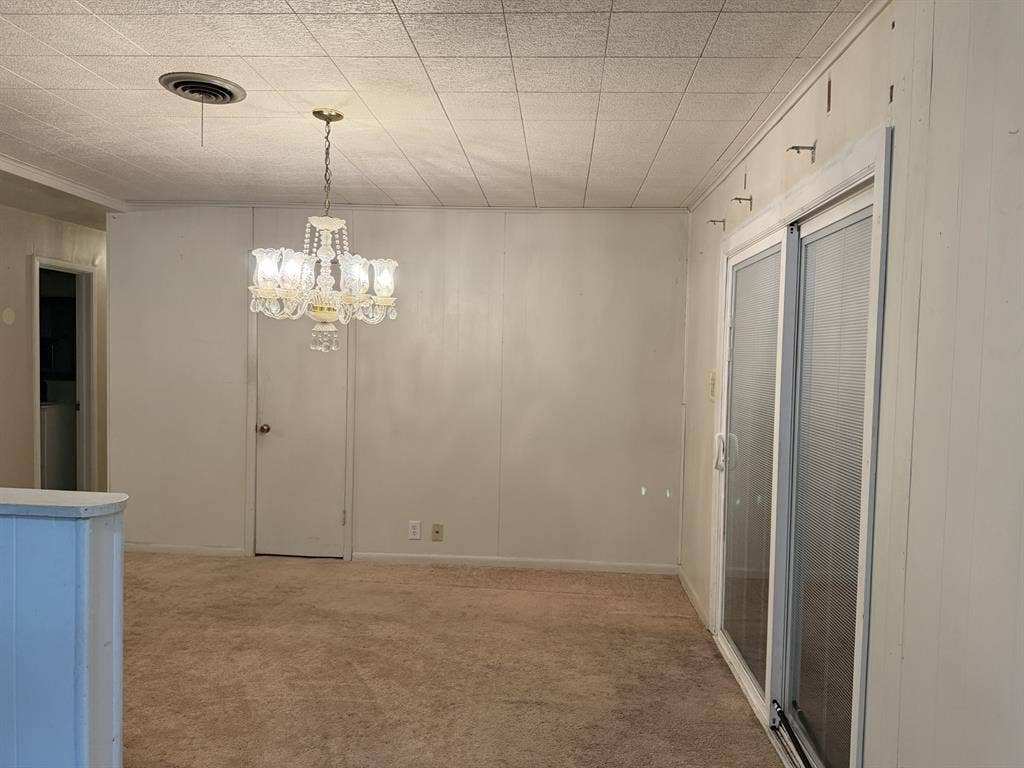 924 Monterey Drive, Denton, TX 76209 924 Monterey Drive, Denton, TX 76209