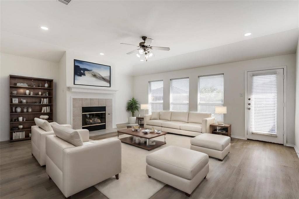 4153 Cherry Ridge Drive, Frisco, TX 75035 4153 Cherry Ridge Drive, Frisco, TX 75035