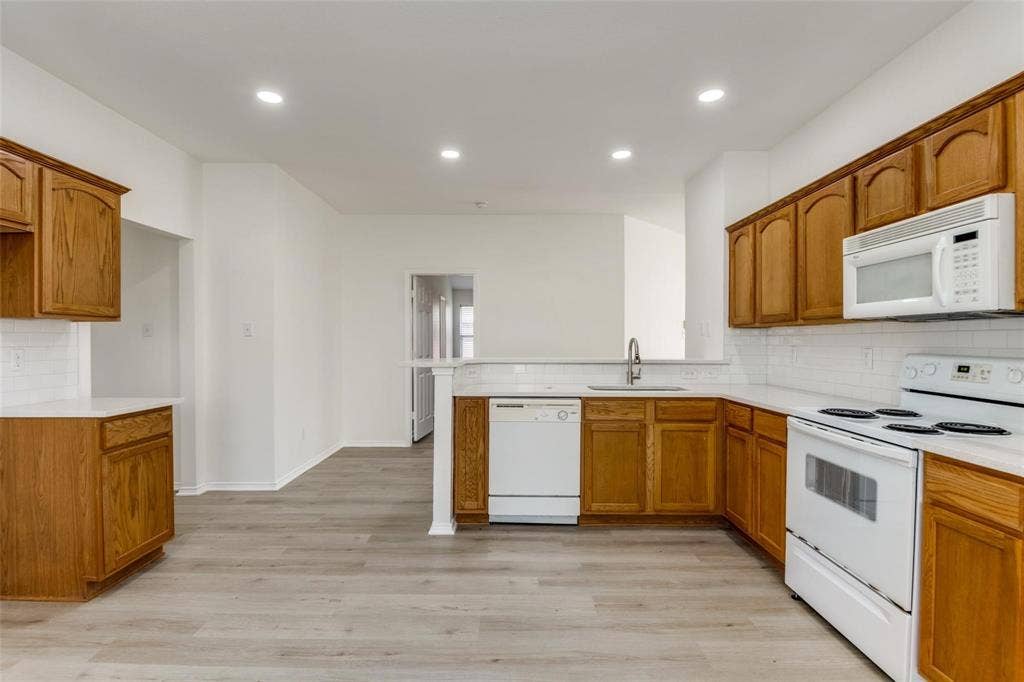 4153 Cherry Ridge Drive, Frisco, TX 75035 4153 Cherry Ridge Drive, Frisco, TX 75035