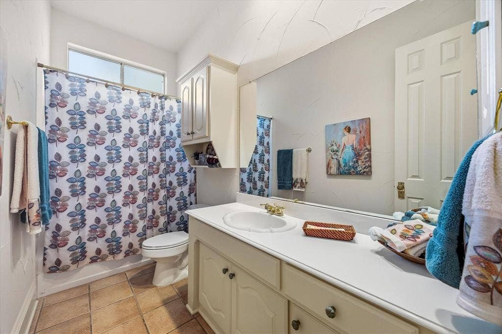 4660 Greenbriar Court, Rockwall, TX 75032