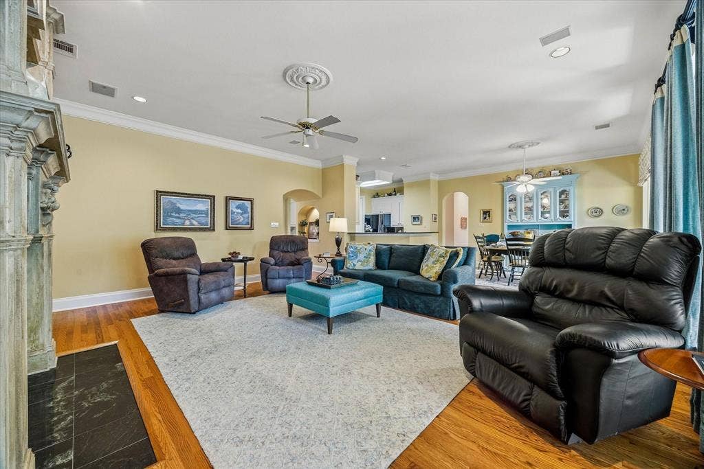 4660 Greenbriar Court, Rockwall, TX 75032