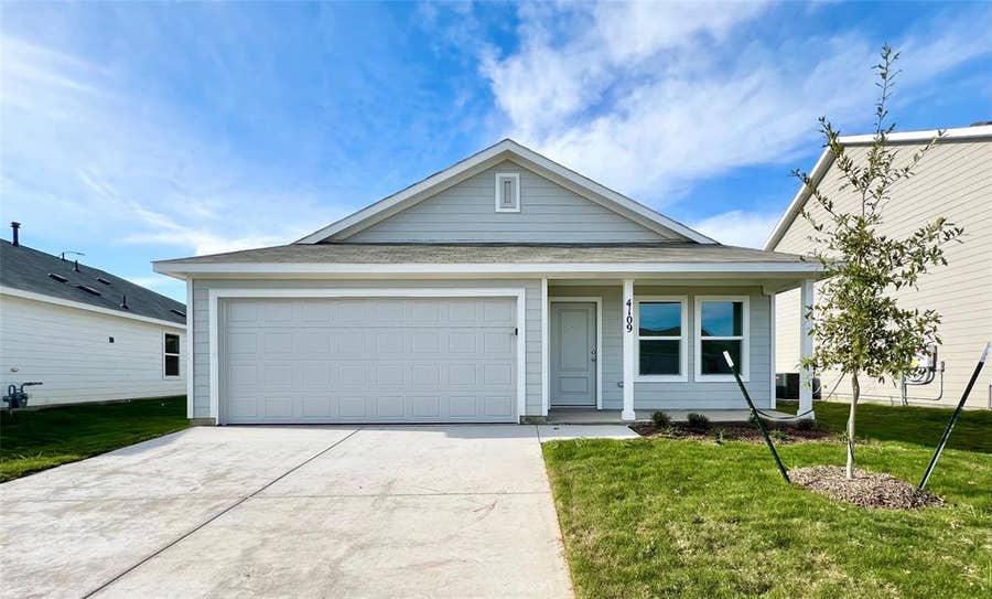 Property photo for 4109 Drifters Bend Drive, Fort Worth, TX