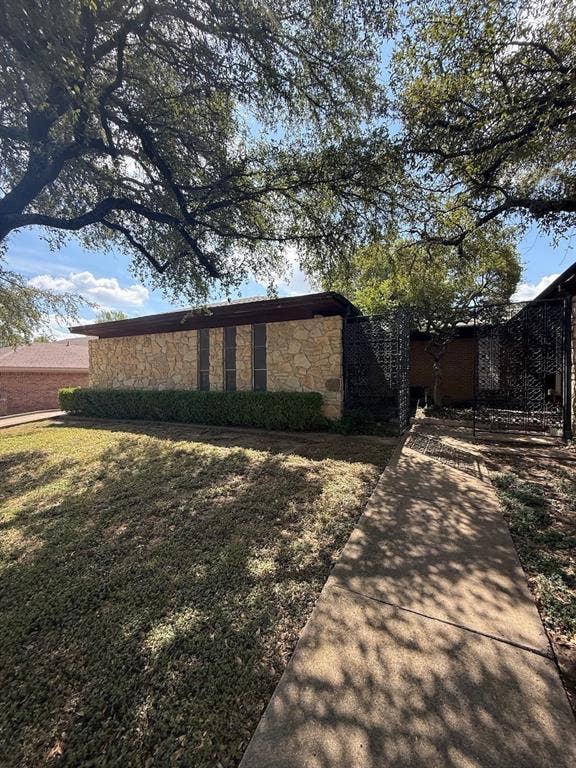 Property photo for 4613 Ranch View Road, Fort Worth, TX