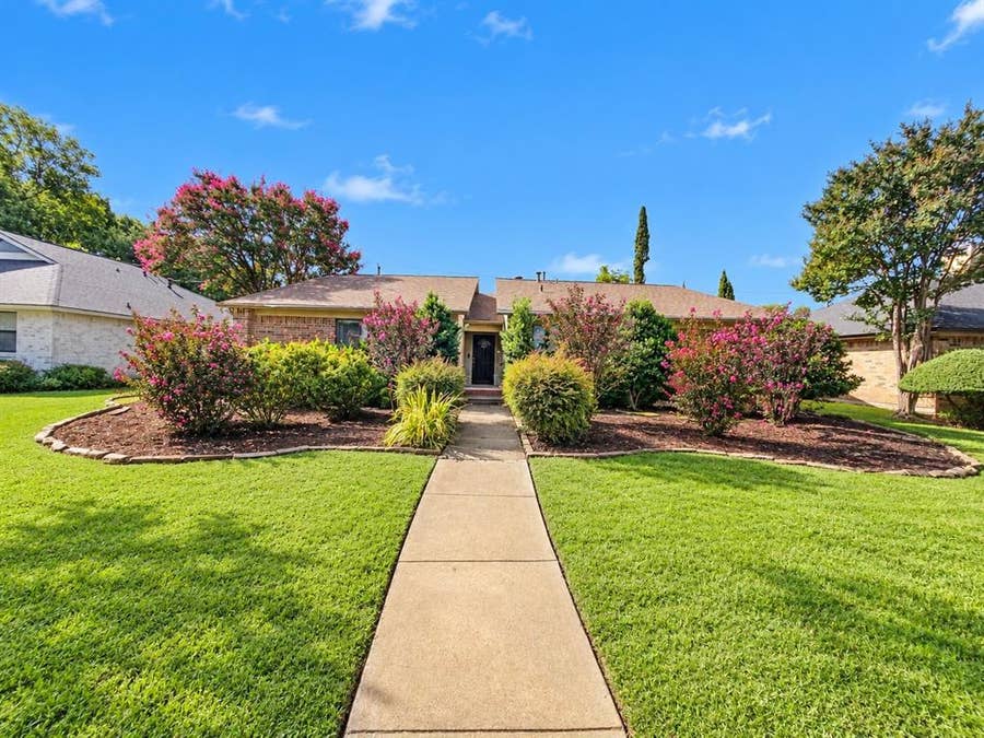 Property photo for 2104 Oak Brook Drive, Richardson, TX
