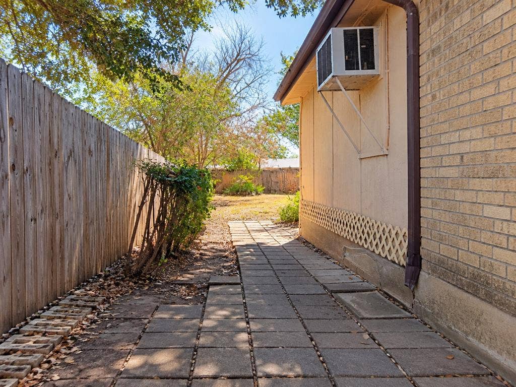 4504 Mink Drive, Haltom City, TX 76117 4504 Mink Drive, Haltom City, TX 76117
