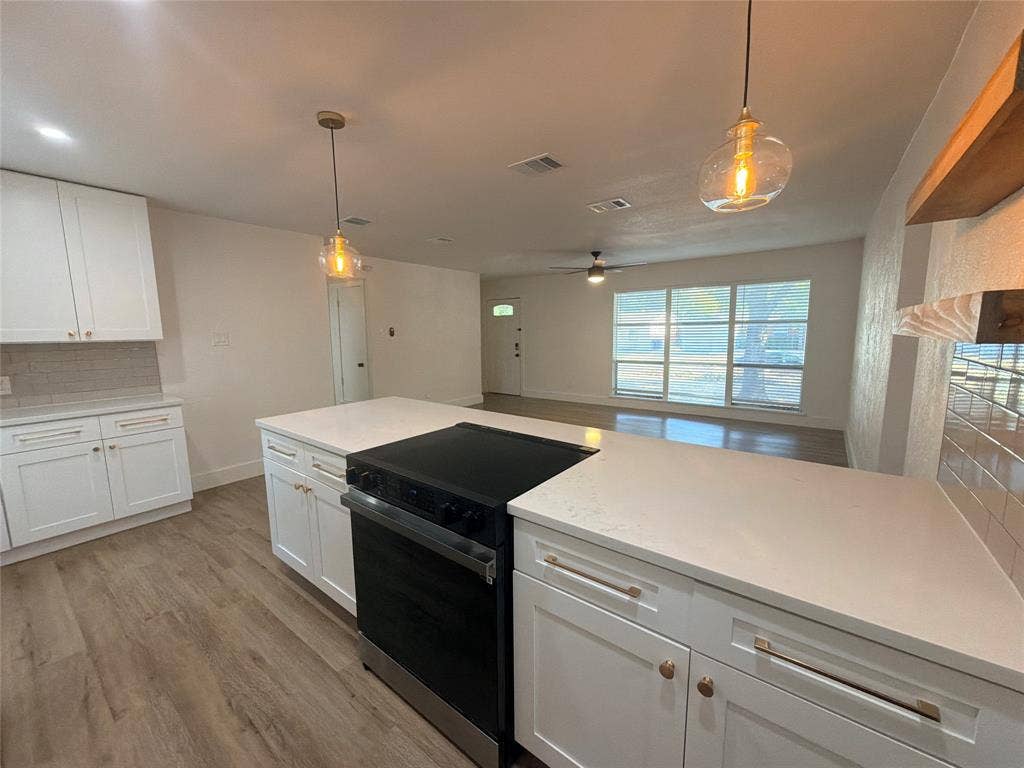 2309 Ballycastle Drive, Dallas, TX 75228 2309 Ballycastle Drive, Dallas, TX 75228