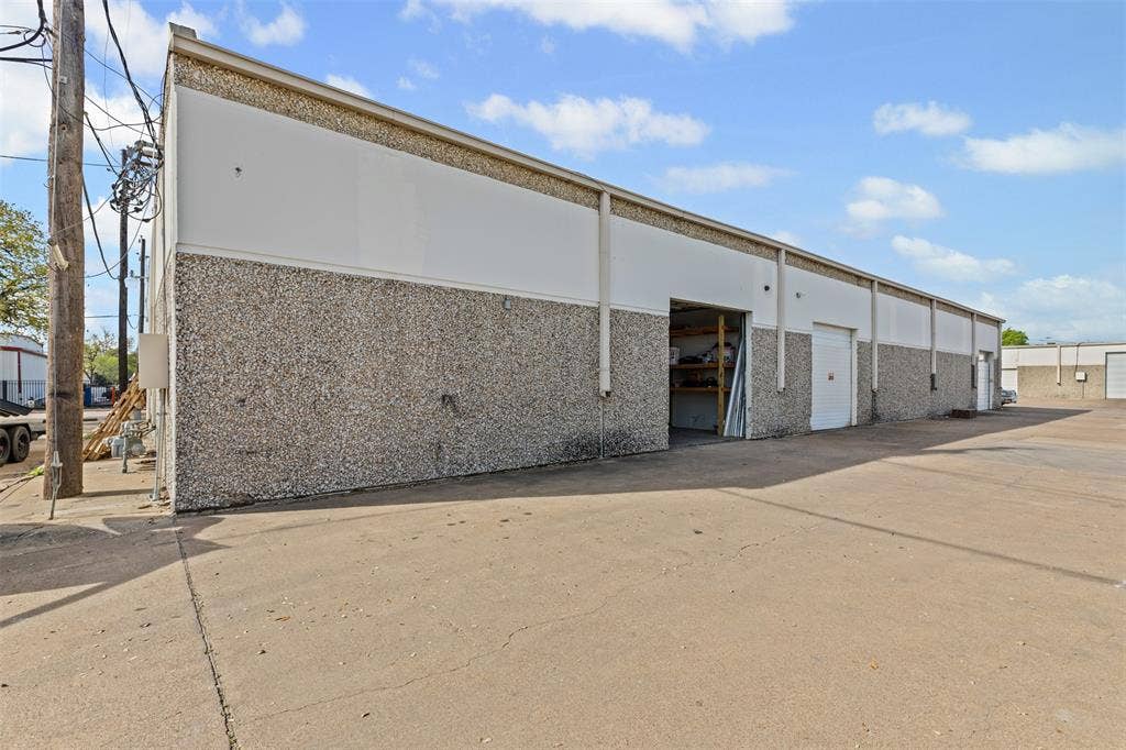 11127 Shady Trail, #104, Dallas, TX 75229 11127 Shady Trail, #104, Dallas, TX 75229