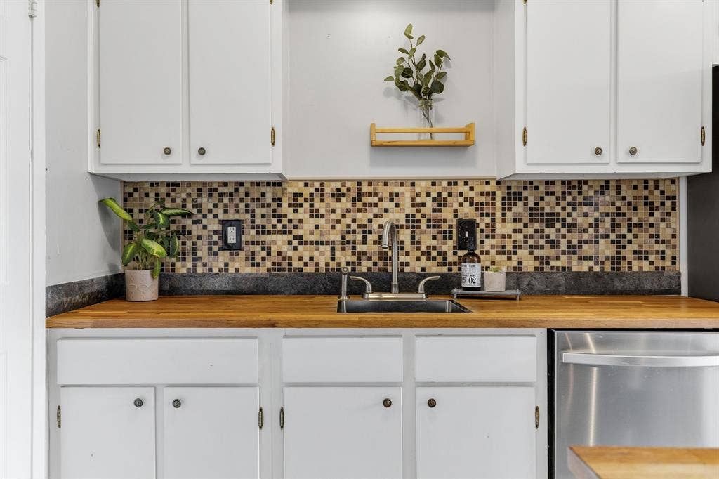 7605 Woodthrush Drive, Dallas, TX 75230 7605 Woodthrush Drive, Dallas, TX 75230