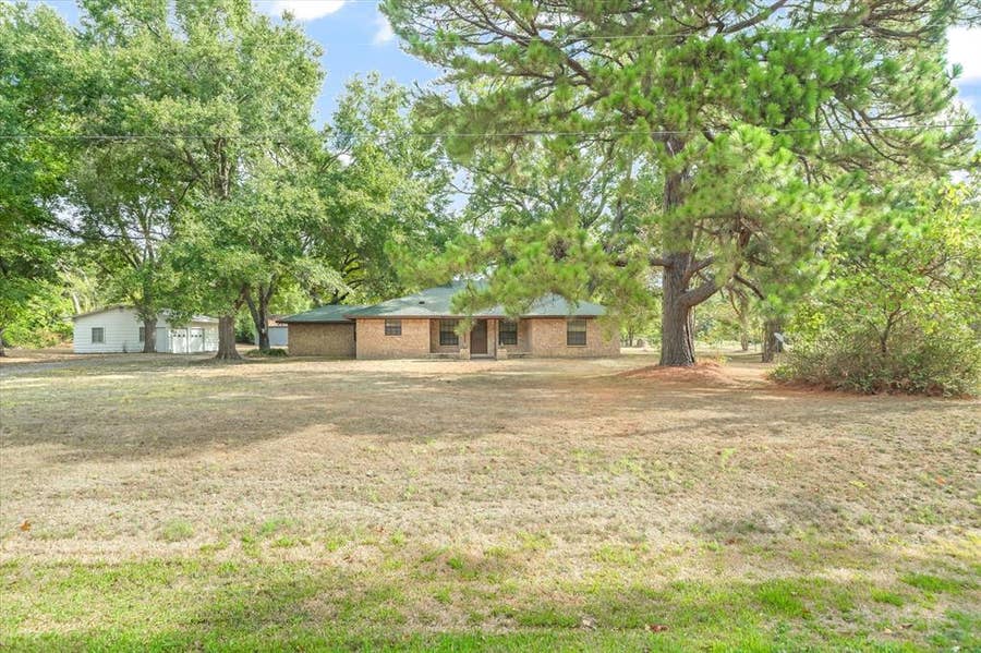 Property photo for 10861 County Road 2326, Terrell, TX