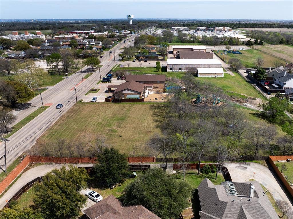 330 Town East Boulevard, Sunnyvale, TX 75182 330 Town East Boulevard, Sunnyvale, TX 75182