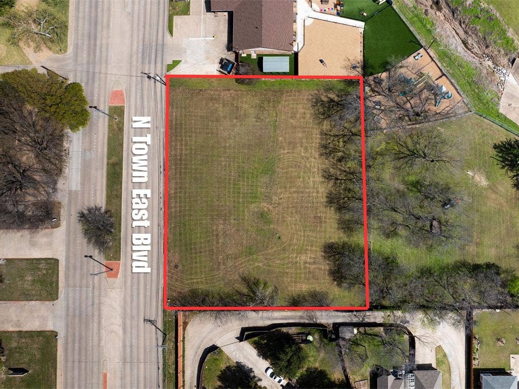 330 Town East Boulevard, Sunnyvale, TX 75182 330 Town East Boulevard, Sunnyvale, TX 75182