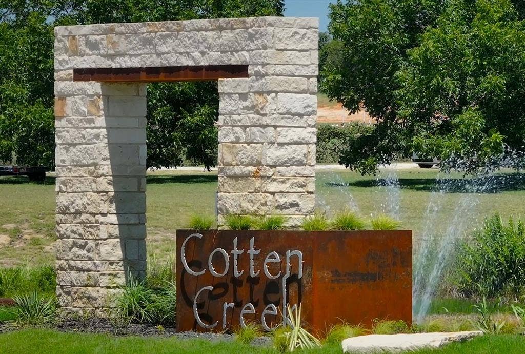 5004 Bluegrass Lane, Azle, TX 76020 5004 Bluegrass Lane, Azle, TX 76020