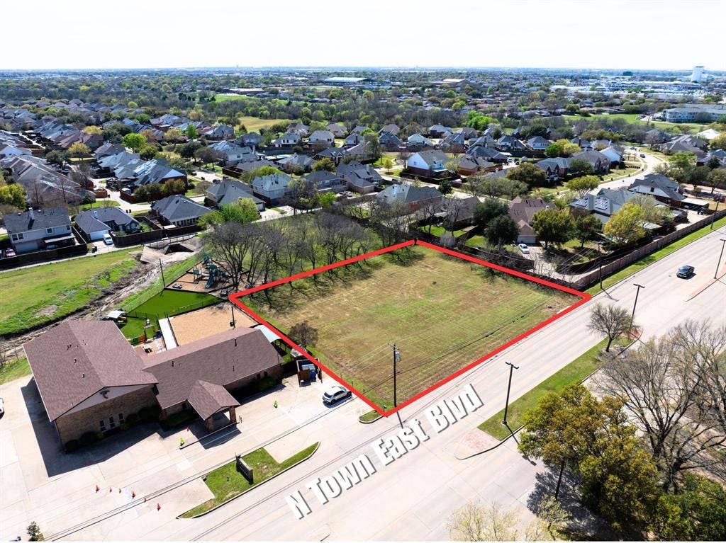 330 Town East, Sunnyvale, TX 75182 330 Town East, Sunnyvale, TX 75182