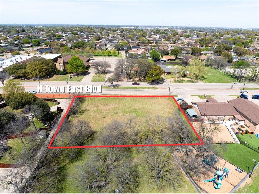 330 Town East, Sunnyvale, TX 75182 330 Town East, Sunnyvale, TX 75182