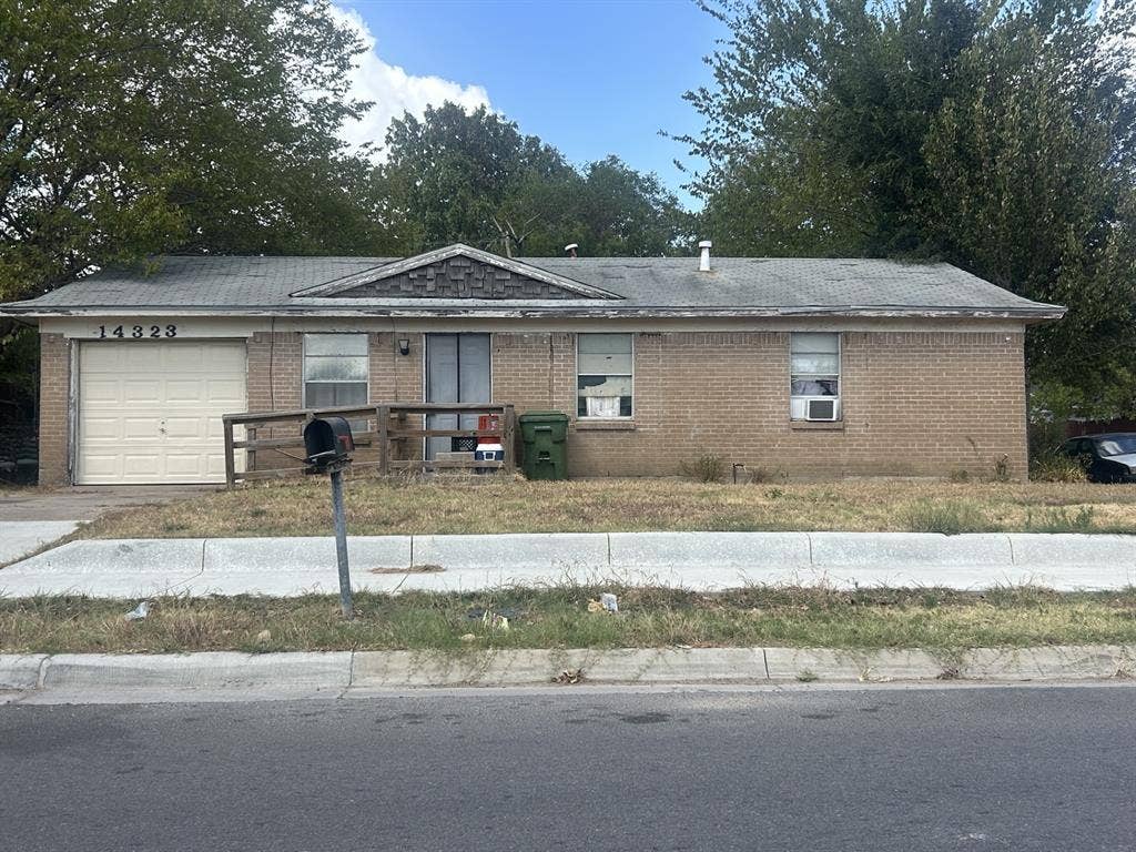 14323 Horseshoe Trail, Balch Springs, TX 75180