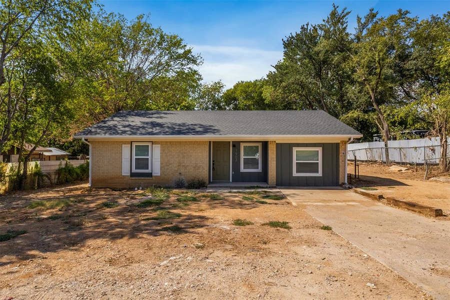 Property photo for 1903 Beauford Road, Dallas, TX